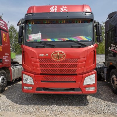 Used tractor unit for sale from China FAW JH6 6X4 460bhp