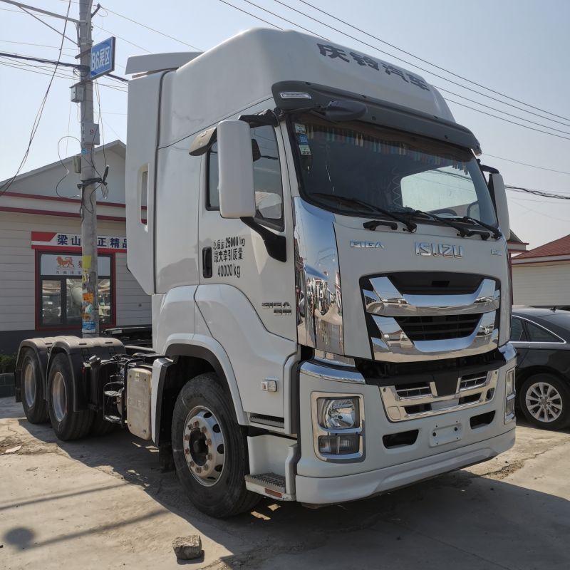 Used tractor truck for sale 2021 ISUZU GIGA 460 bhp 6X4 great condition