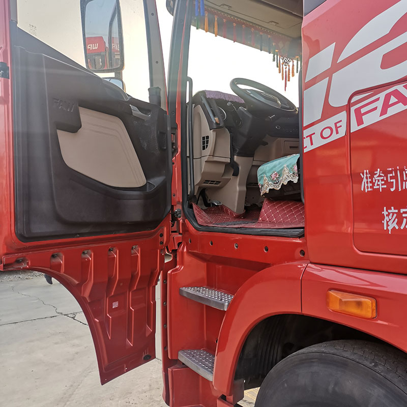 Used tractor truck for sale 2020 FAW JH6 550-12