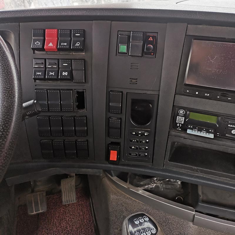 Used truck for sale sinotruck HOWO T7H 440 hp-719